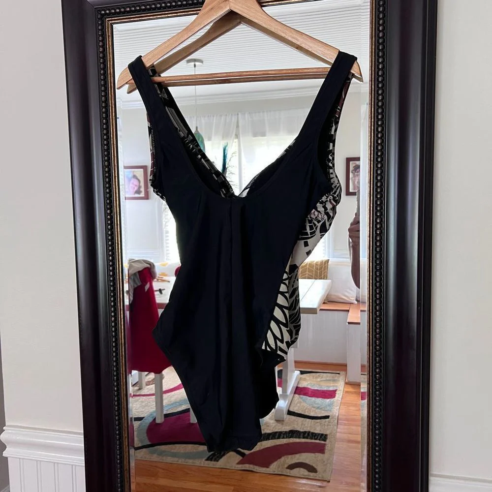 Ocean Dream One Piece Swimsuit Size 10 Brown/Black